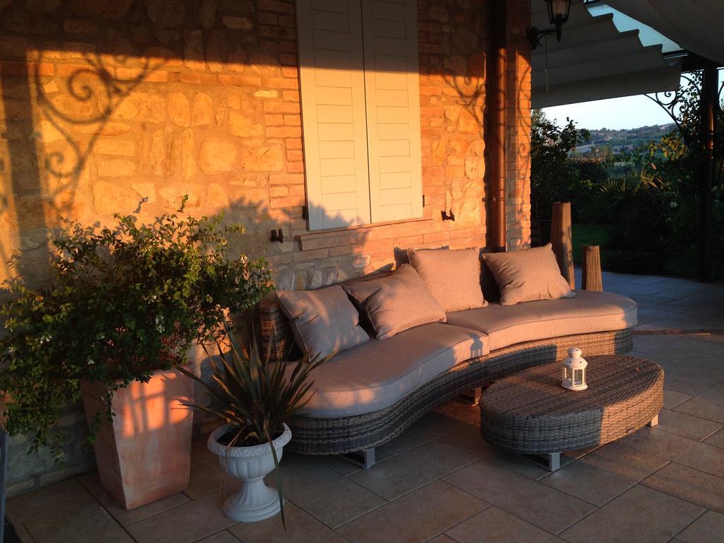 La Vedetta Bed And Breakfast Кастельветро-ди-Модена Экстерьер фото