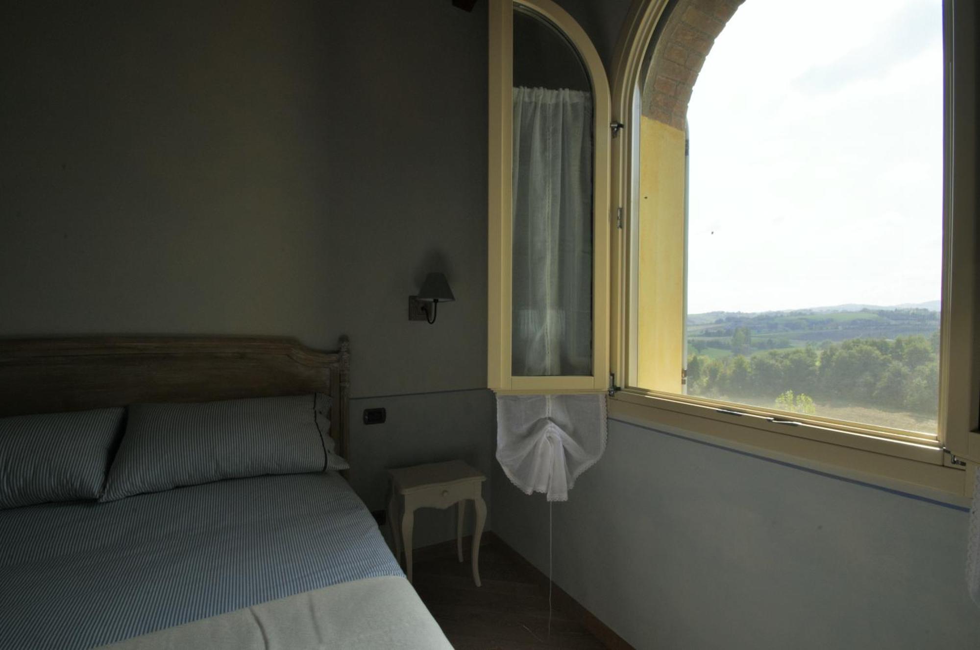 La Vedetta Bed And Breakfast Кастельветро-ди-Модена Экстерьер фото