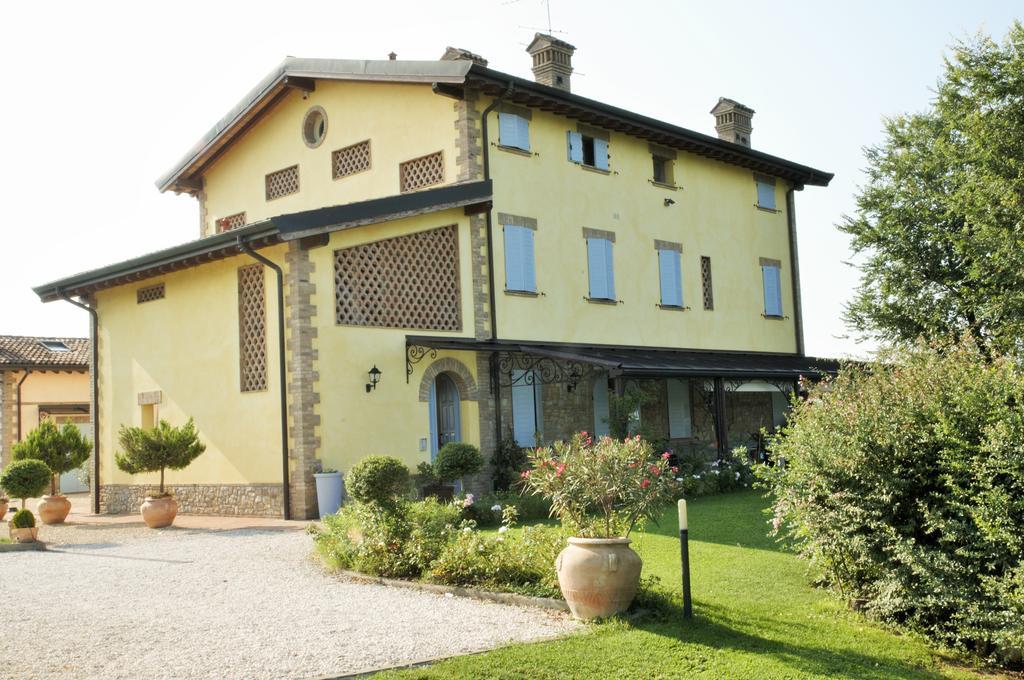 La Vedetta Bed And Breakfast Кастельветро-ди-Модена Экстерьер фото